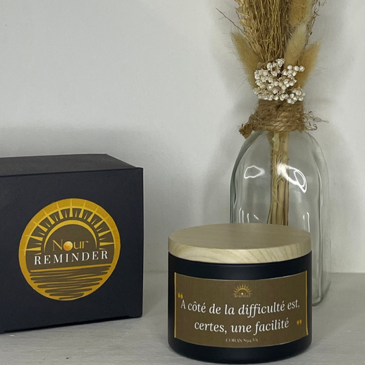Bougie parfumée "A côté de la difficulté est,  certes, une facilité"